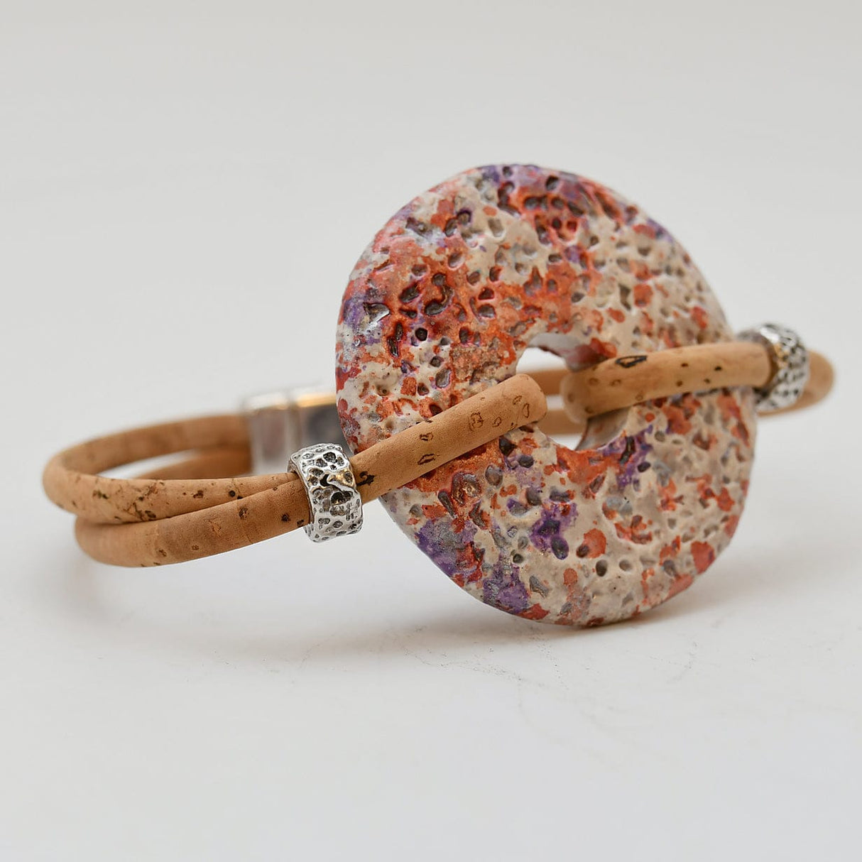Bracelet en liège artisanal – Élégant, vegan et unique Bracelet en liège