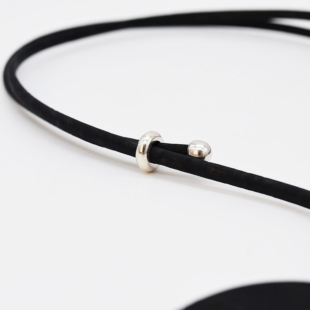 Bracelet en liège et 2 perles violettes – Unisexe, élégant et artisanal Collier en liège