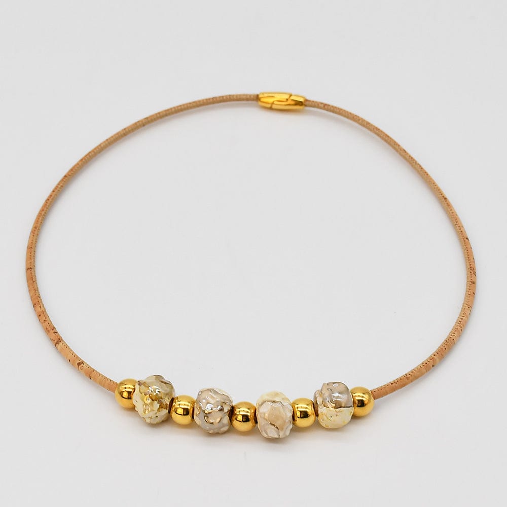 Collier en liège et 4 perles grises élégant et artisanal Collier en liège et perle