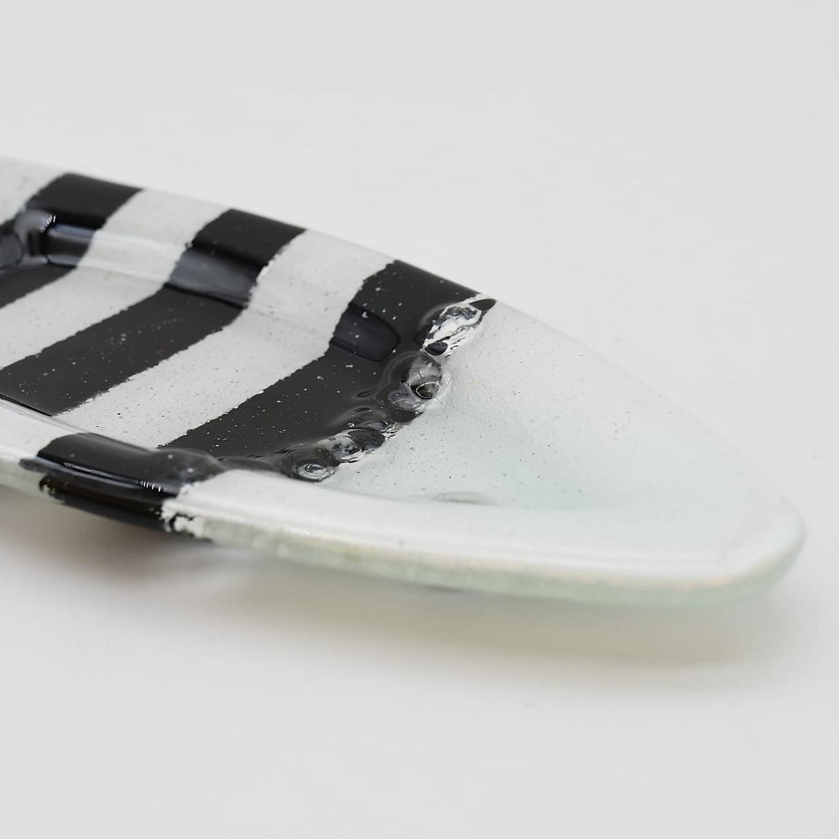 Coupe à olive verre fusionné noir blanc rayé – apéritif portugais Coupe à olive en verre - Noir