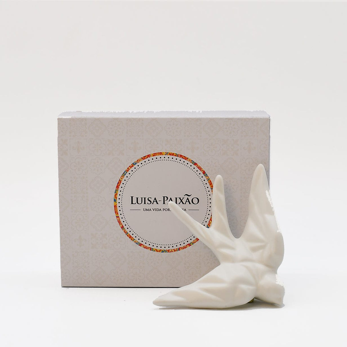 hirondelle en céramique stylisée et modernisée blanc mat, dans sa boîte cadeau Luisa Paixão. Coffret hirondelle stylisée - Blanc mat