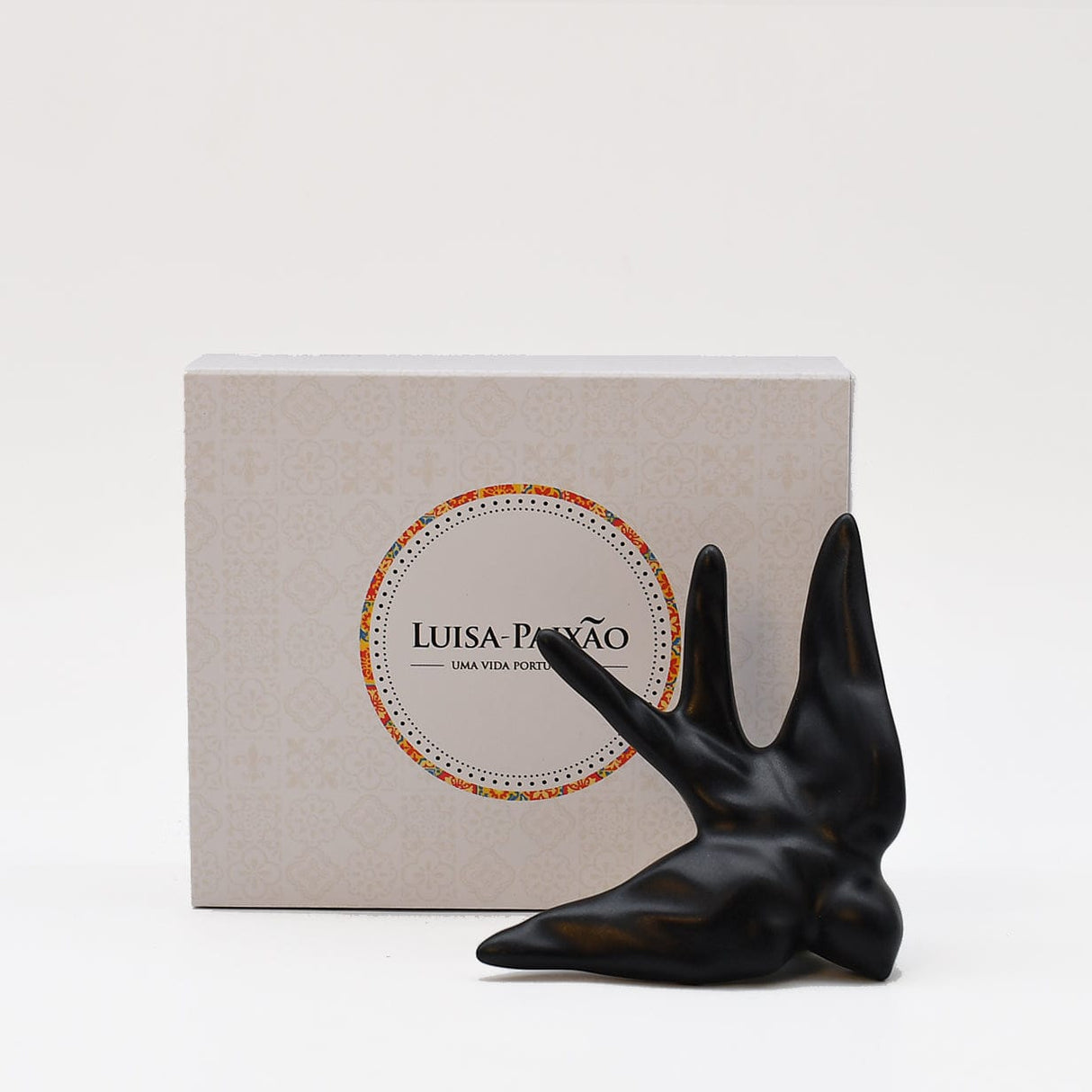 hirondelle en céramique stylisée et modernisée noire mat, dans sa boîte cadeau Luisa Paixão. Coffret hirondelle stylisée - Noir mat