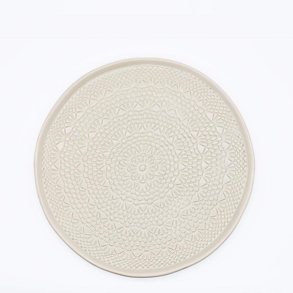 Assiette en céramique beige I Motifs dentelles portugaises Assiette "Carimbada" beige - 27 cm