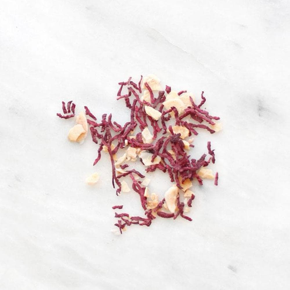 Tube de betteraves déshydratées et amandes grillées