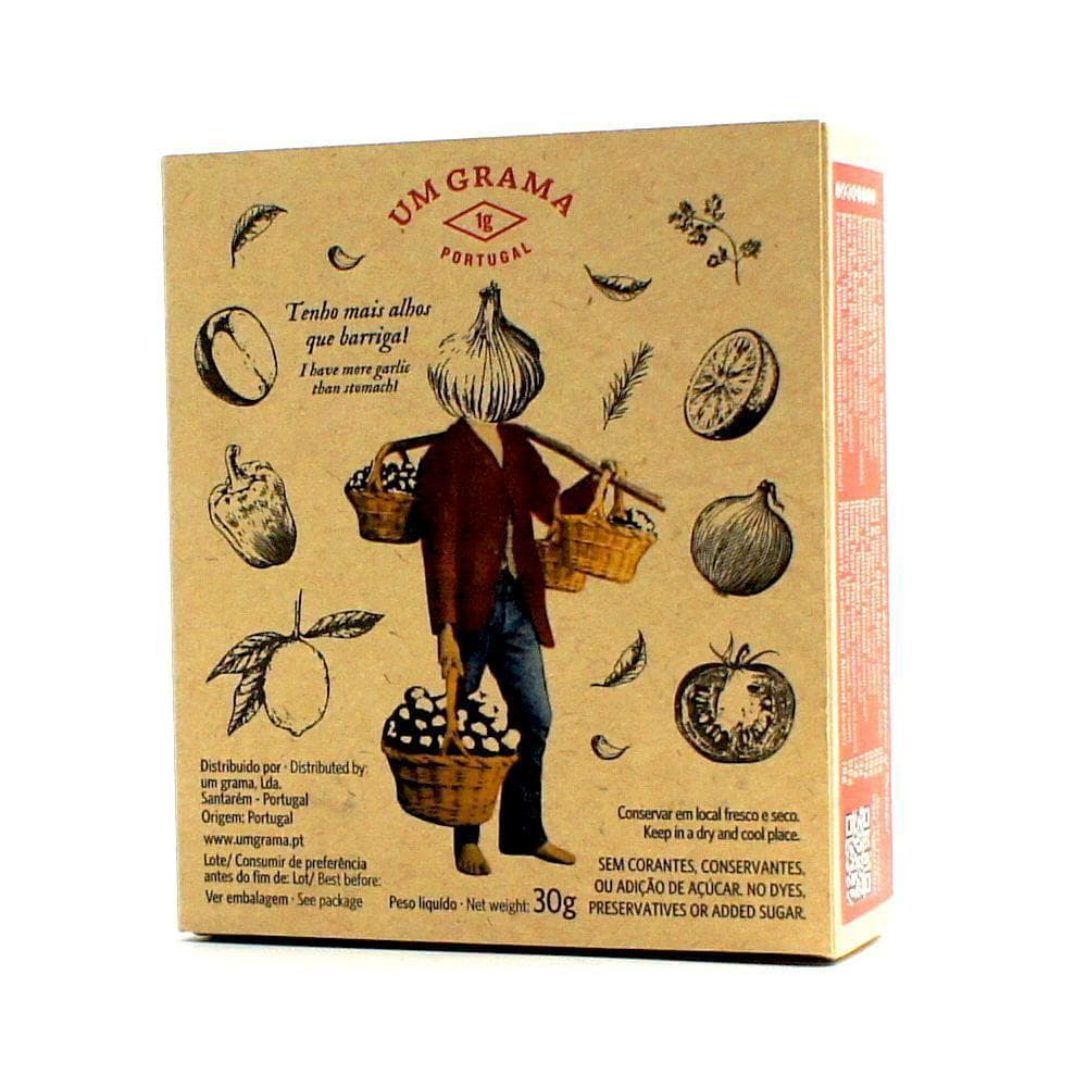 Tubes d' oranges. fraises. poires déshydratées