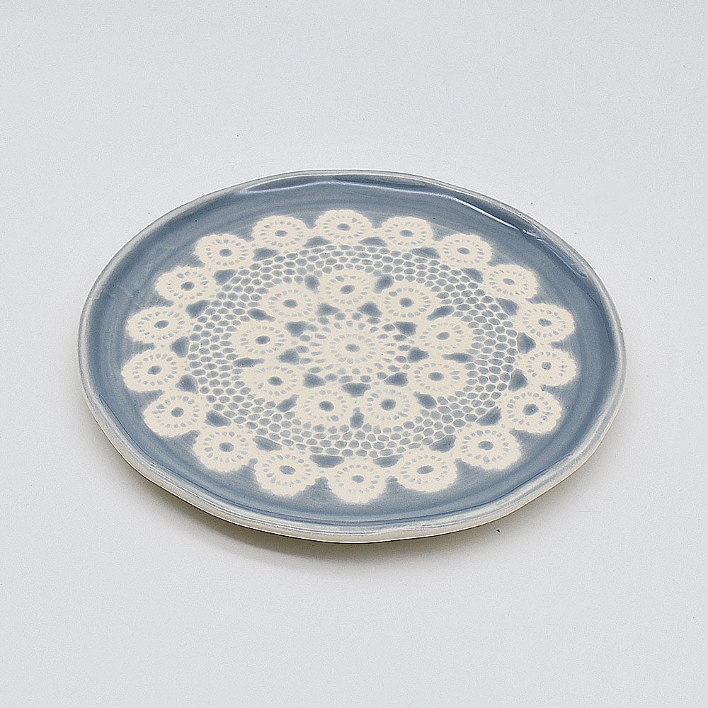 Petite assiette en céramique bleue I Motifs dentelles portugaises Assiette "Renda" grise - 22cm