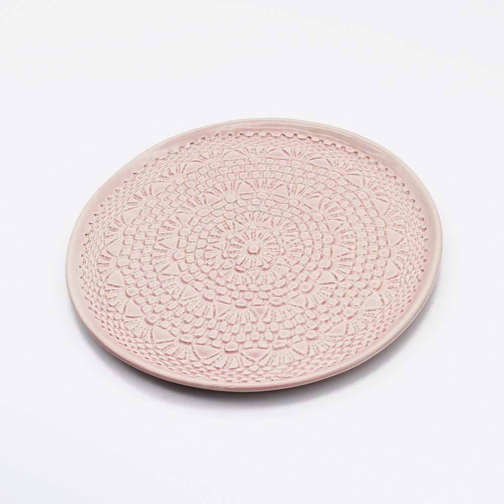 Petite assiette en céramique rose I Motifs dentelles portugaises Assiette "Carimbada" rose - 20 cm