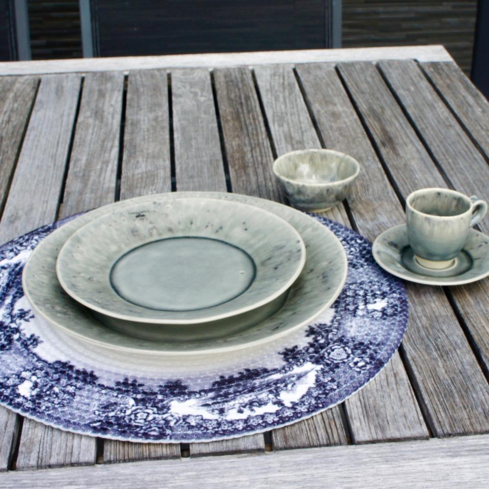 Tasse à café et sous tasse en grès Grises "Madeira"