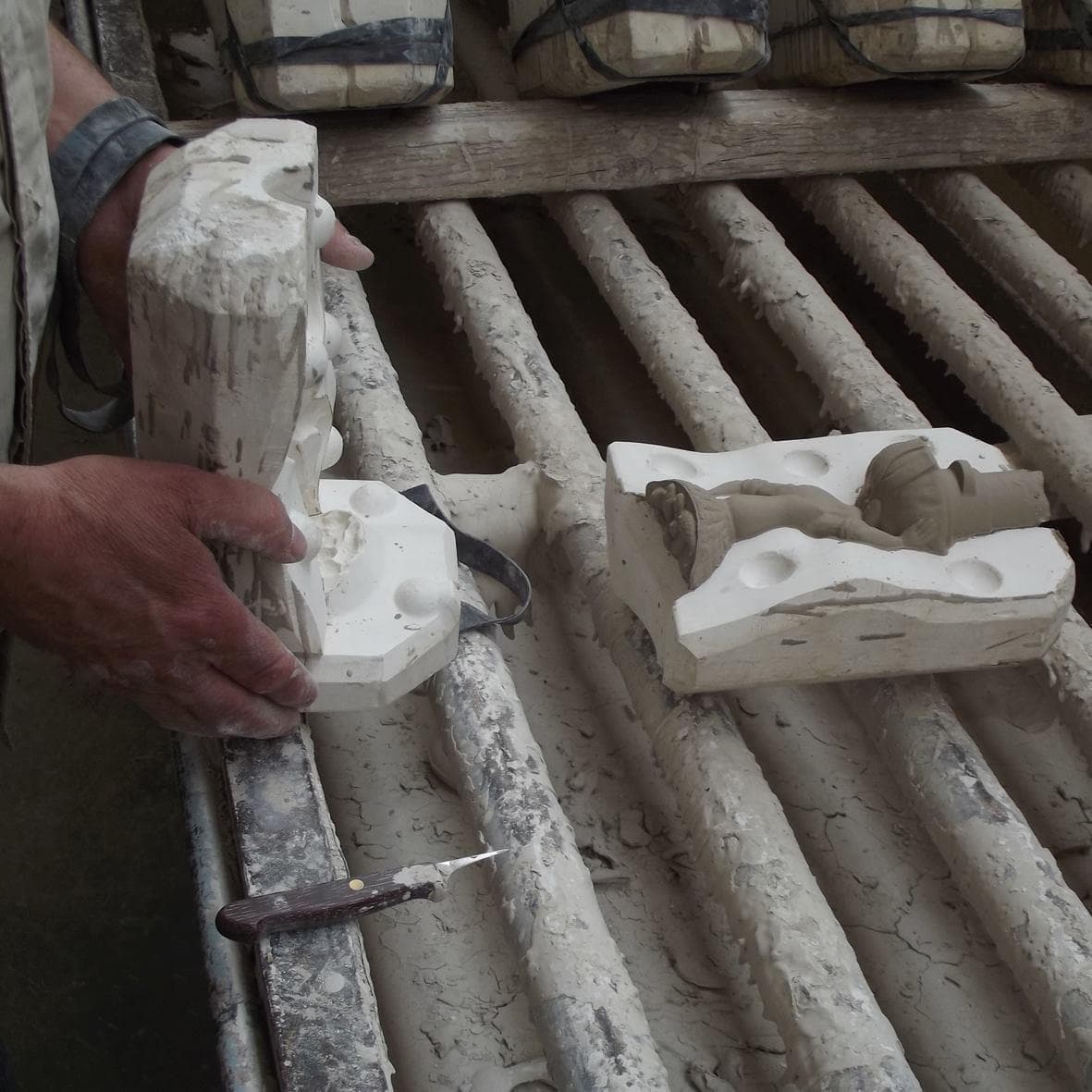 Théière noire "Varina"