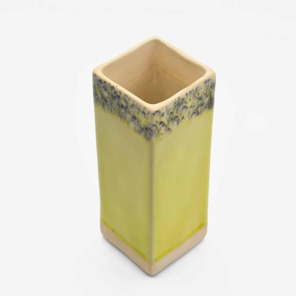 Vase carré en grès vert citron I Objet de décoration du Portugal Vase carré en grès Vert citron "Madeira"