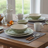 Assiette en céramique verte I Motifs dentelles portugaises Assiette "Renda" verte - 27cm