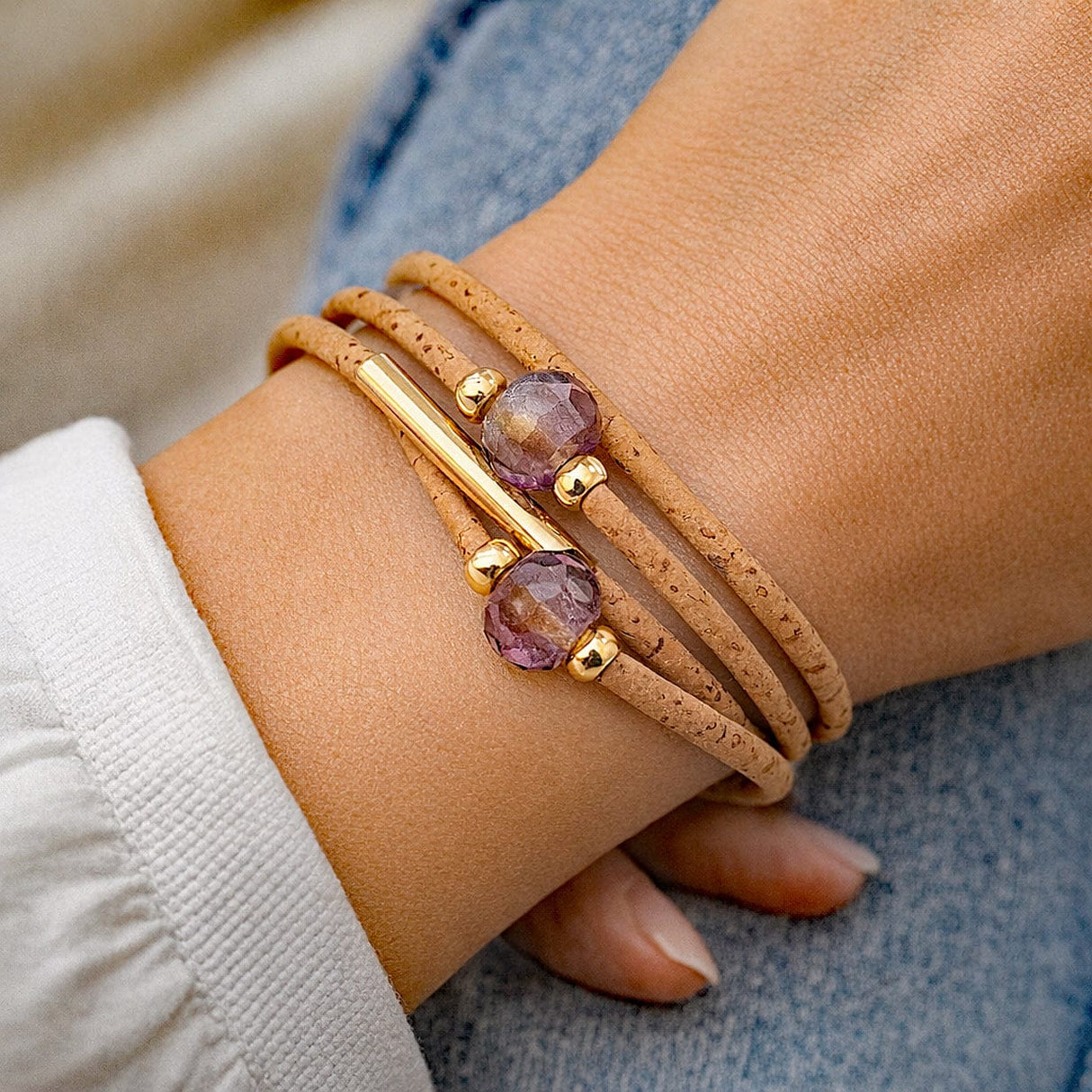 Bracelet en liège et 2 perles violettes – Unisexe, élégant et artisanal Bracelet en liège et perles - Rose
