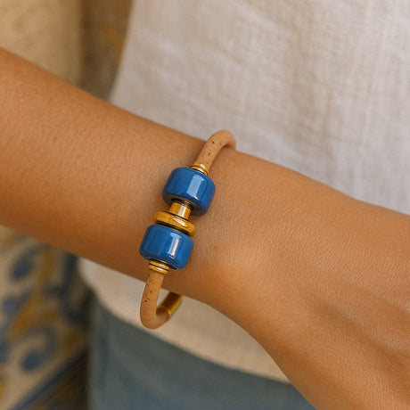 Bracelet en liège et perles turquoise Bracelet en liège et perles turquoise