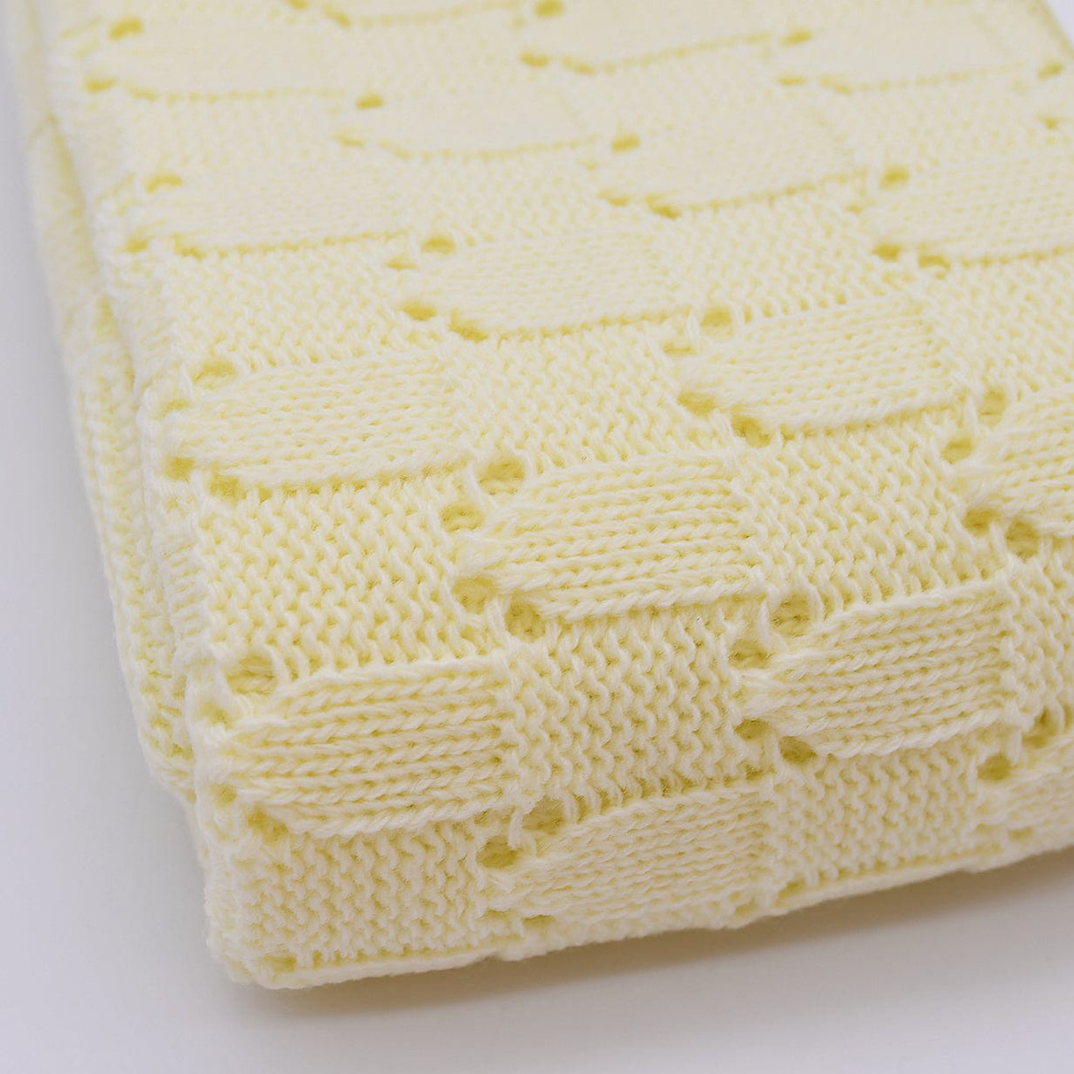 Doudou jaune en coton aux motifs sardines portugaises Couverture en tricot - Jaune