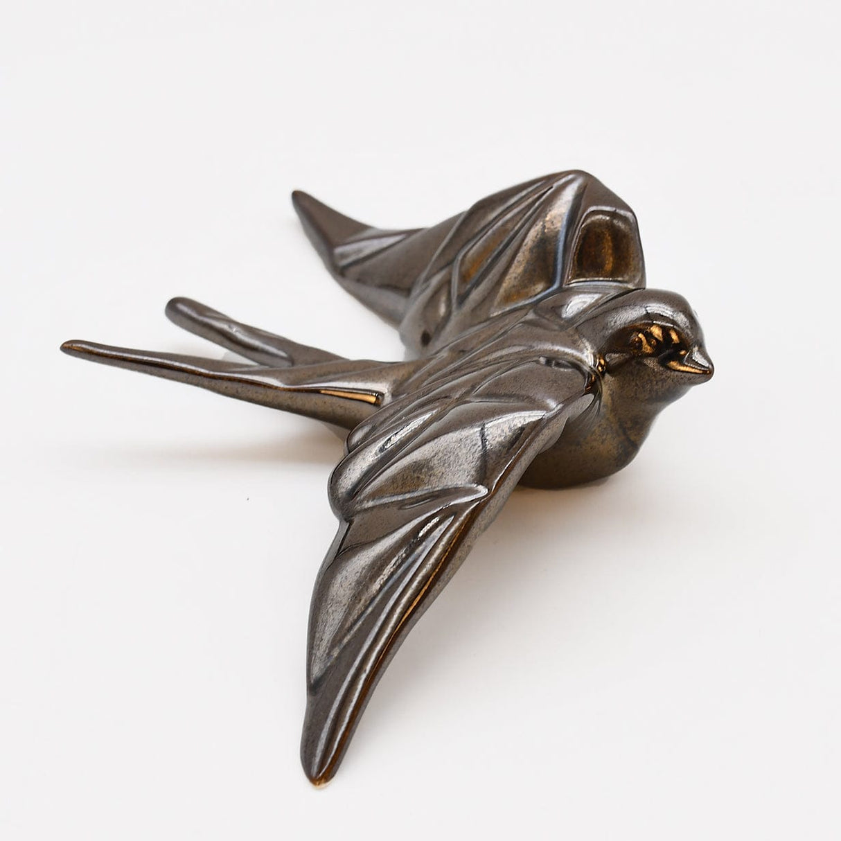 Hirondelle bronze stylisée en céramique I Artisanat portugais Hirondelle stylisée en céramique - Bronze