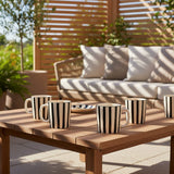 Mug en céramique portugaise rayé noir et blanc Mug rayé "Costa Nova Mar" - Noir