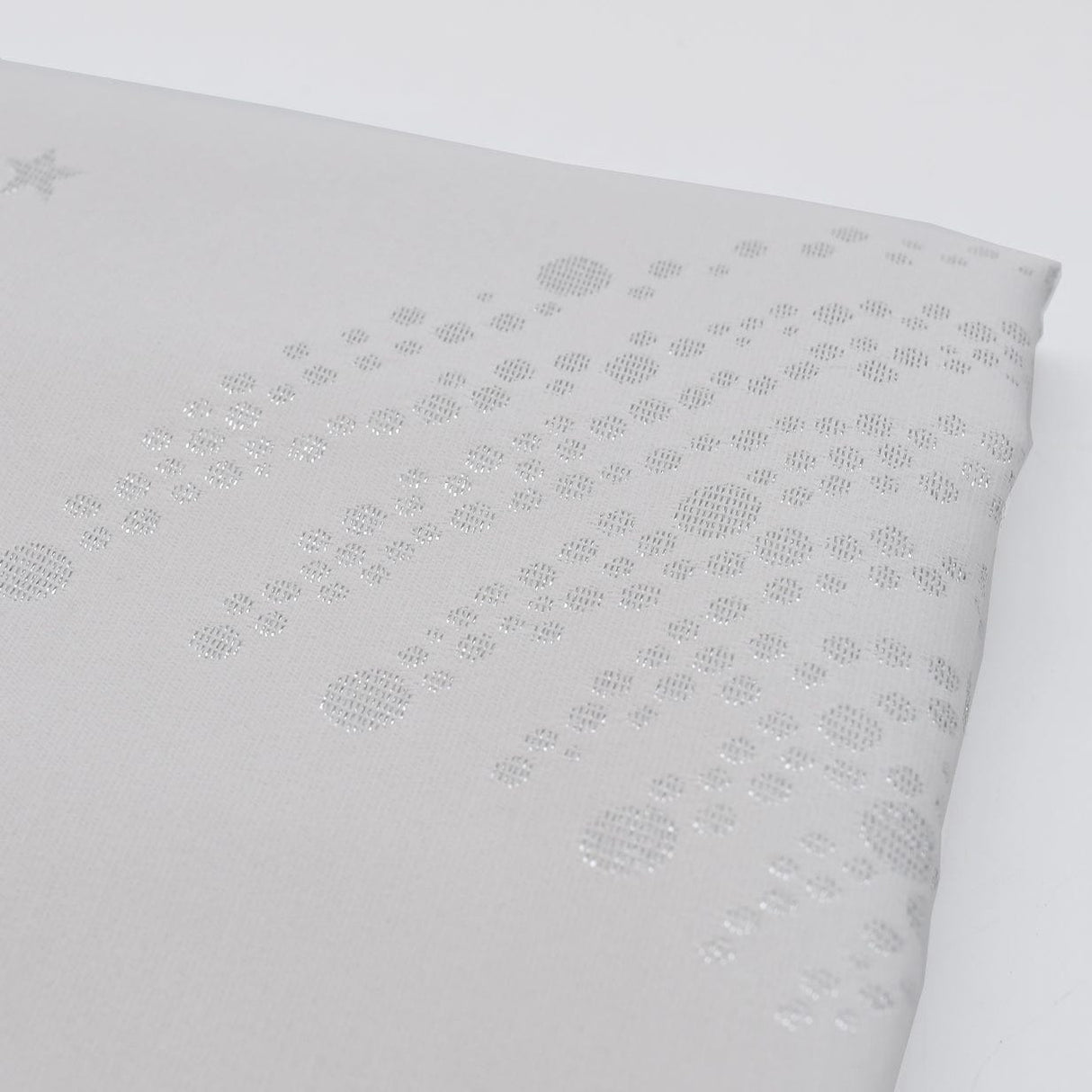 Nappe Blanche Festive Argentée – Élégance Portugaise & Entretien Facile Nappe en coton "Festas" - Blanche