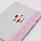 Parure de lit coton rose brodée sardines portugaises | Luisa Paixão Parure de lit bébé "Sardinhas" - Rose