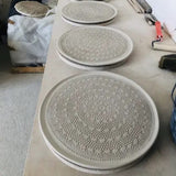 Petit saladier en céramique rose I Motifs dentelles portugaises Saladier individuel "Carimbada" rose - 19 cm