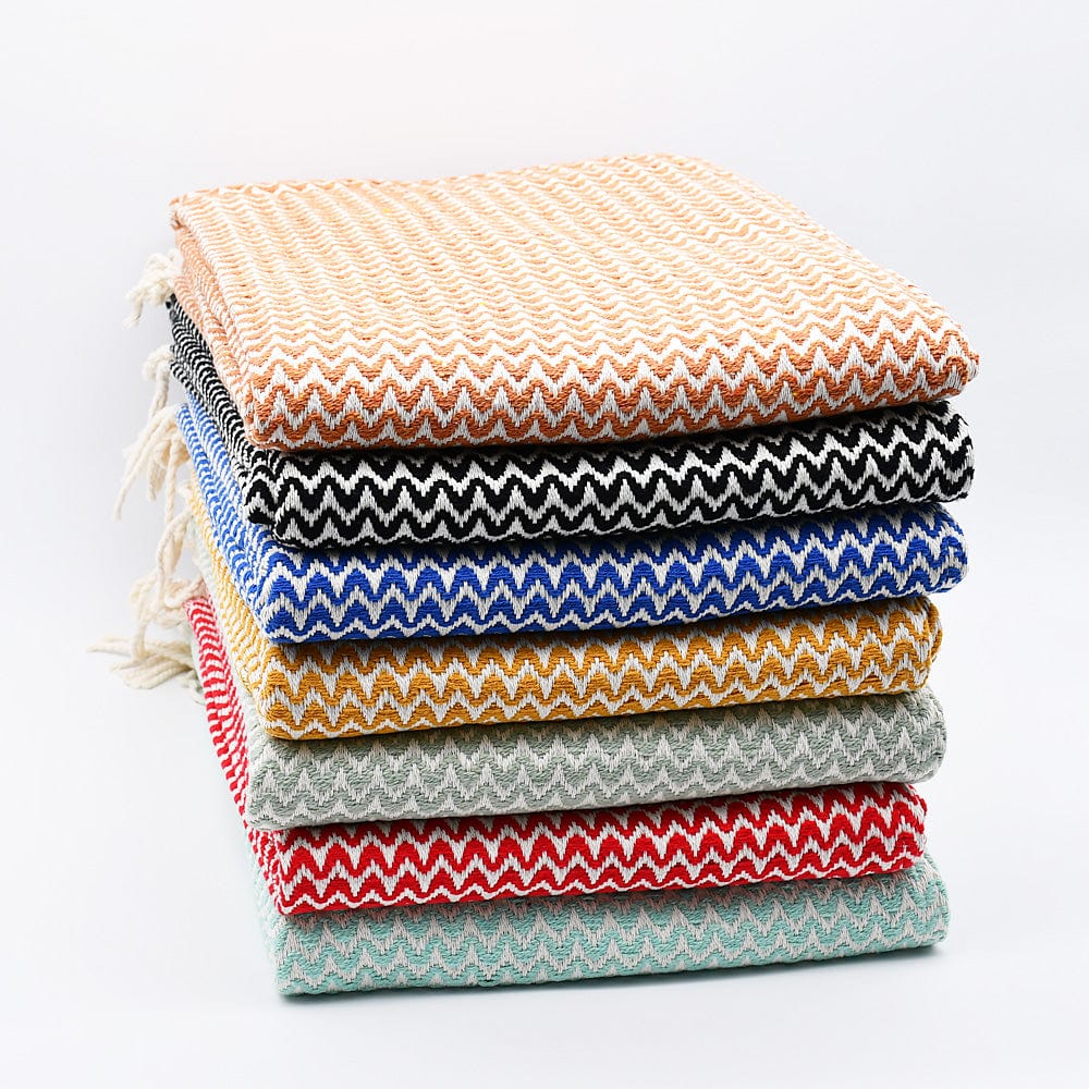 Plaid en coton bleu motifs chevrons I Artisanat du Portugal en ligne Plaid en coton "Ondas" - Rouge