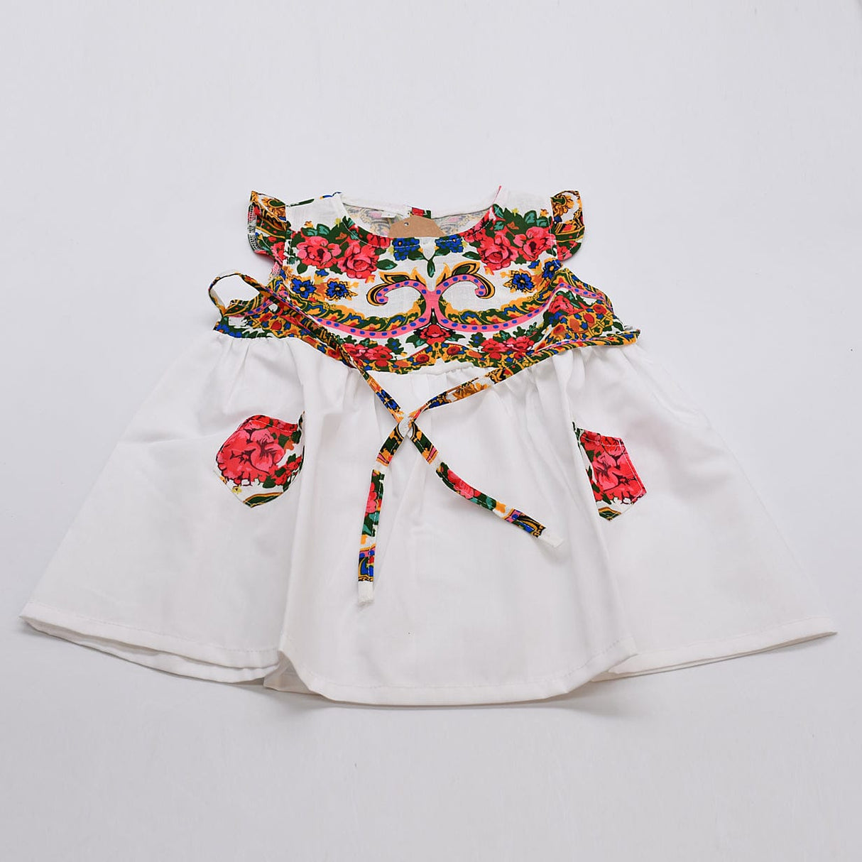 Robe enfant portugaise blanche à motifs floraux Viana Robe enfant à motifs Viana - Blanche