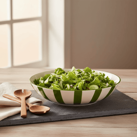 Saladier en porcelaine portugaise I Vaisselle du Portugal en ligne Saladier rayé "Costa Nova Mar" 25cm - Vert