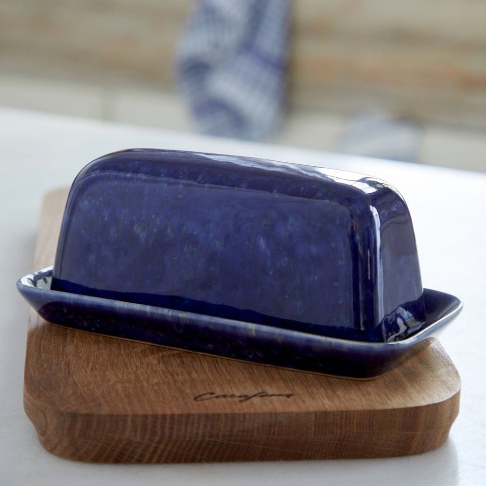 Assiette haute émaillée bleue I Vaisselle portugaise Beurrier en grès “Abbey" - 20cm