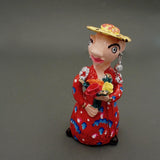 Boneca com flores I Statuette by Jùlia Côta - 20 cm