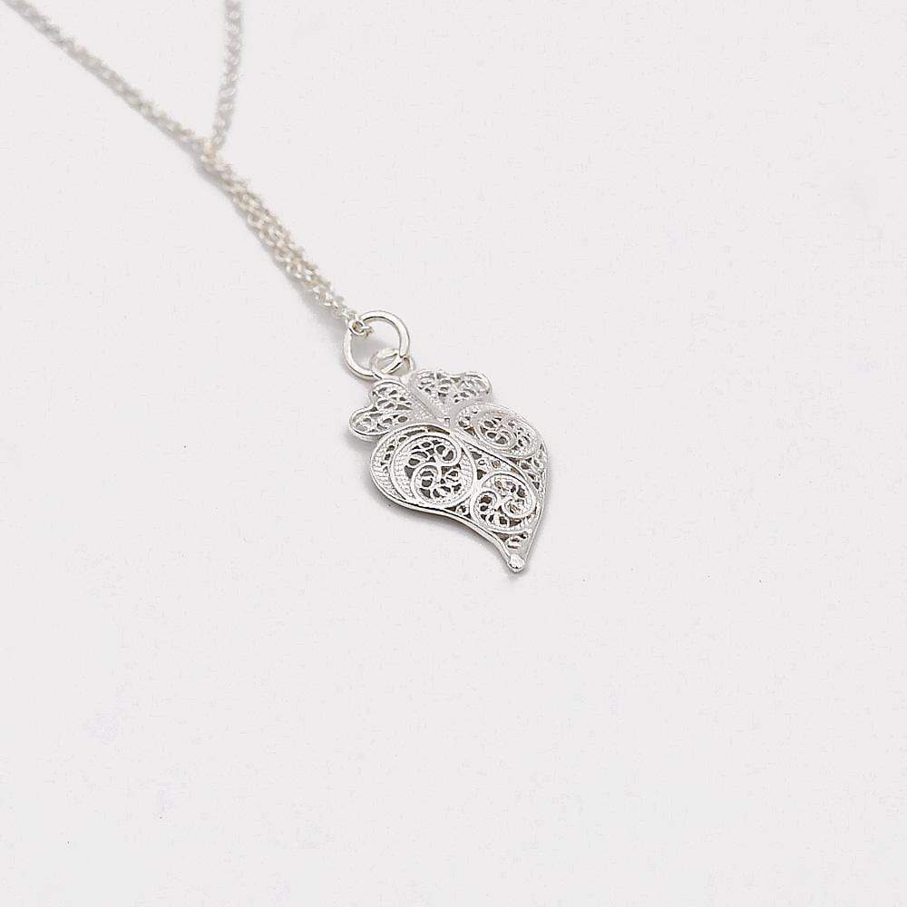Hearth of Viana I Filigree Necklace - 2.5 cm