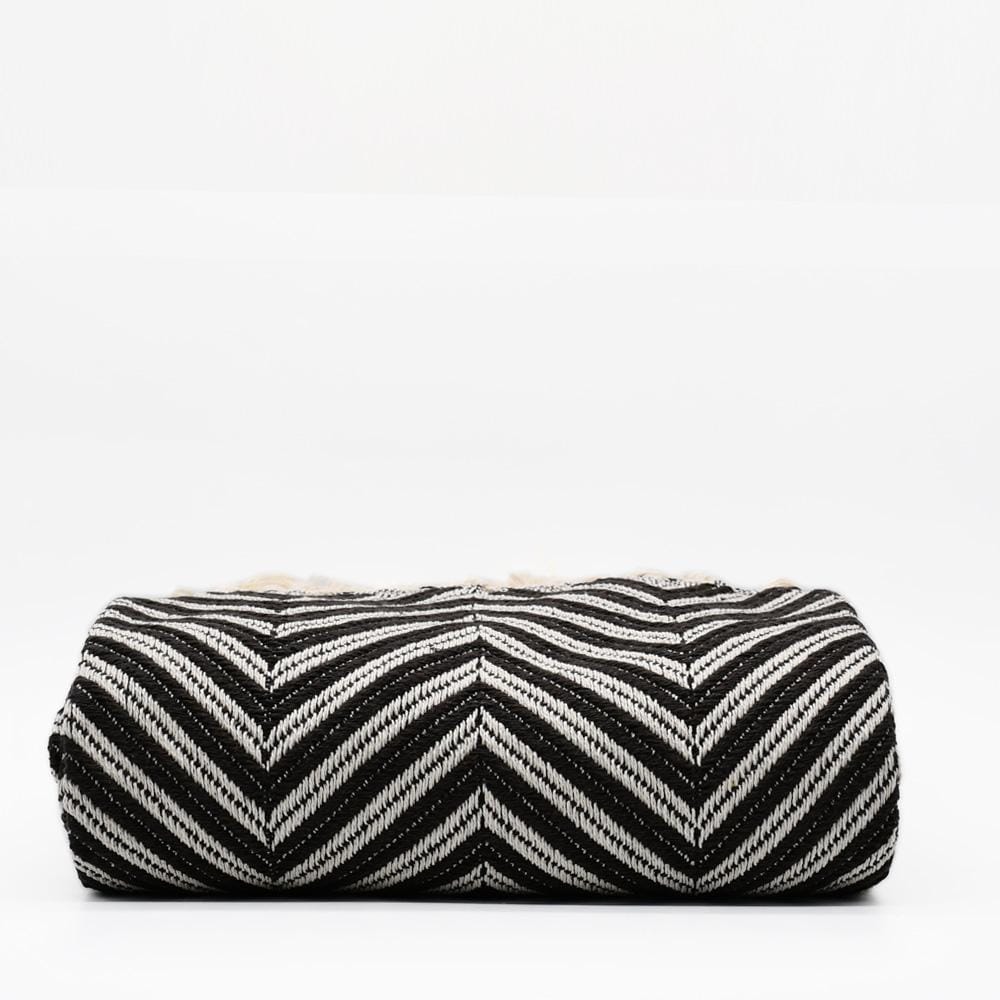 Plaid à franges en coton motifs chevrons noir Plaid "chevrons" à franges en coton 200X135 - Noir