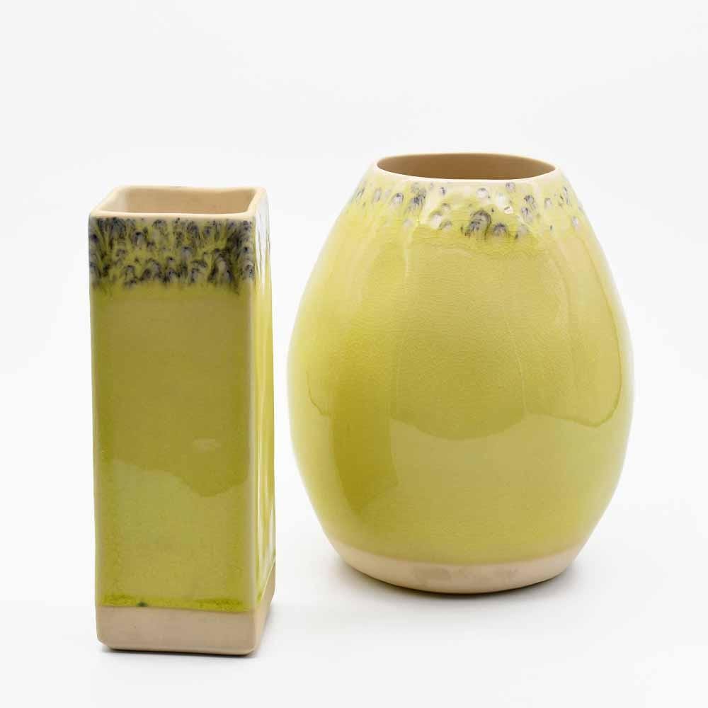 Vase ovale en grès jaune I Objet de décoration du Portugal Vase ovale en grès "Madeira" - Jaune